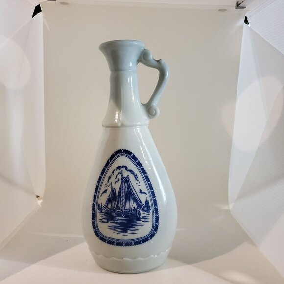 Vintage Jim Beam Whiskey Decanter Bottle Delft Blue Sailboat Windmill 1963 - Picture 2 of 11